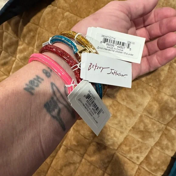 BETSEY JOHNSON fun “pencil” bracelet in PINK( w/blue “eraser”!) great gift🩷🩵🩷